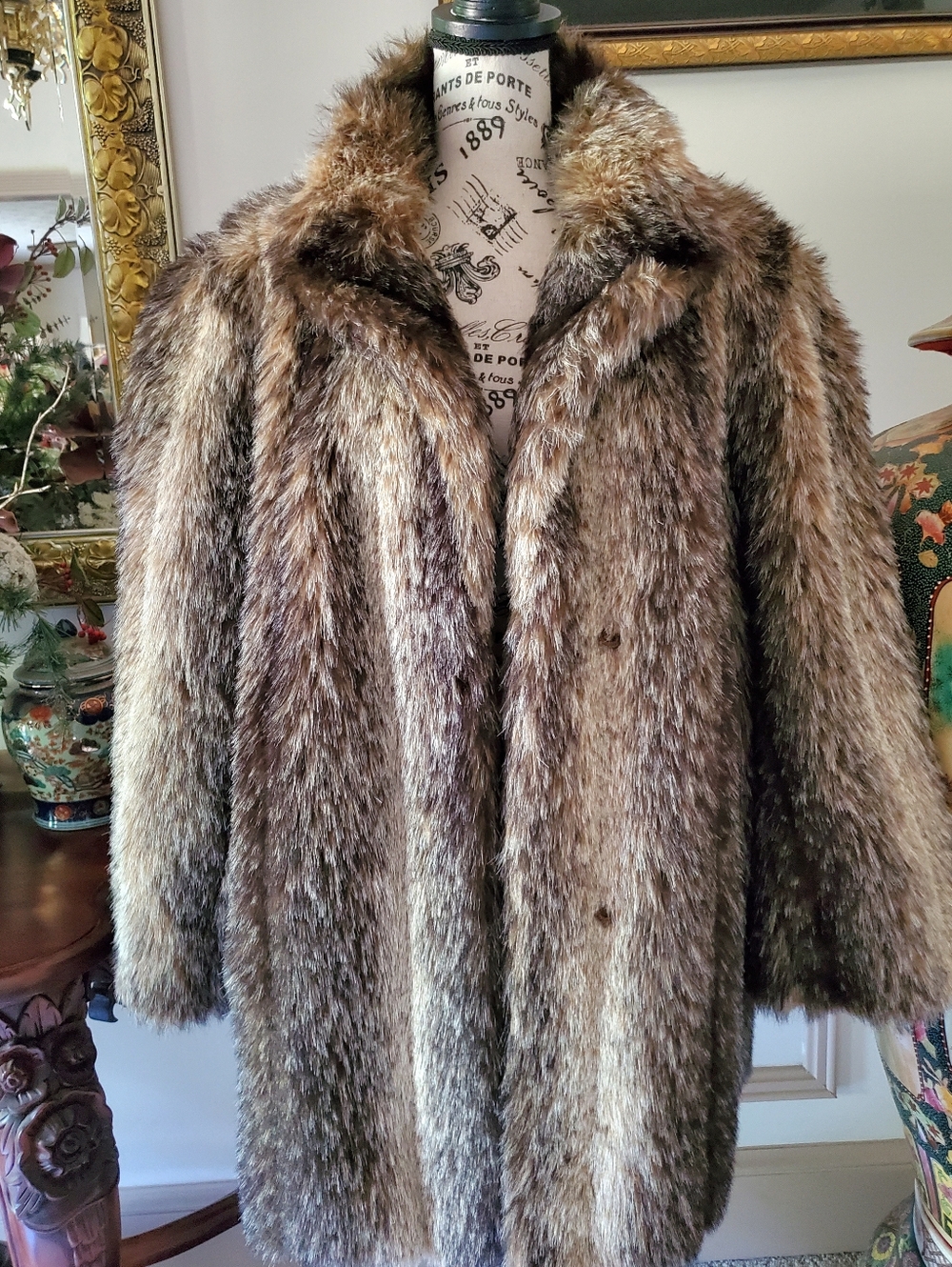 Vintage Style VI LTD Faux Fur Coat